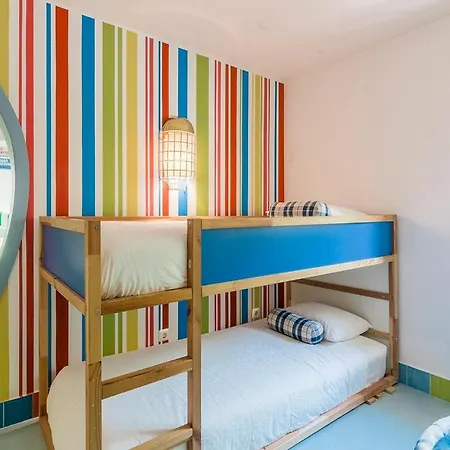 빌라 Sleeps 16 With Pool Air Con And Wifi 에수투릴