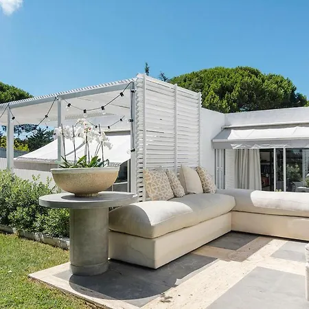 Sleeps 16 With Pool Air Con And Wifi * 에수투릴